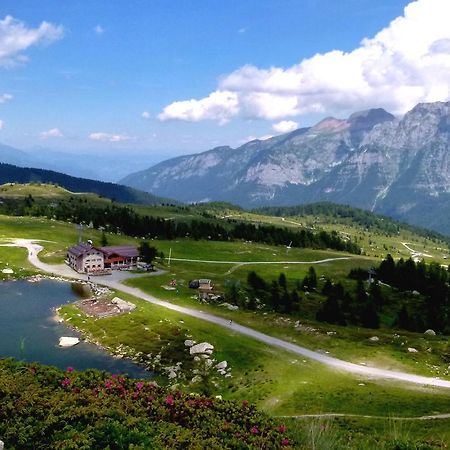 Rifugio Viviani Pradalago Madonna Exteriér fotografie