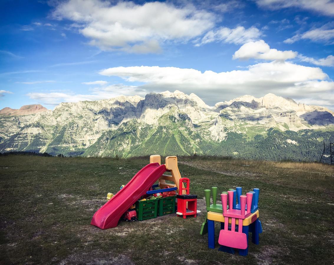 Rifugio Viviani Pradalago Madonna Exteriér fotografie