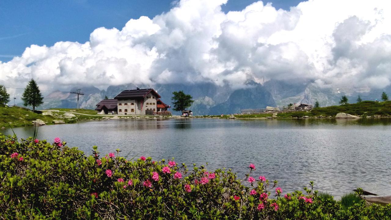 Rifugio Viviani Pradalago Madonna Exteriér fotografie