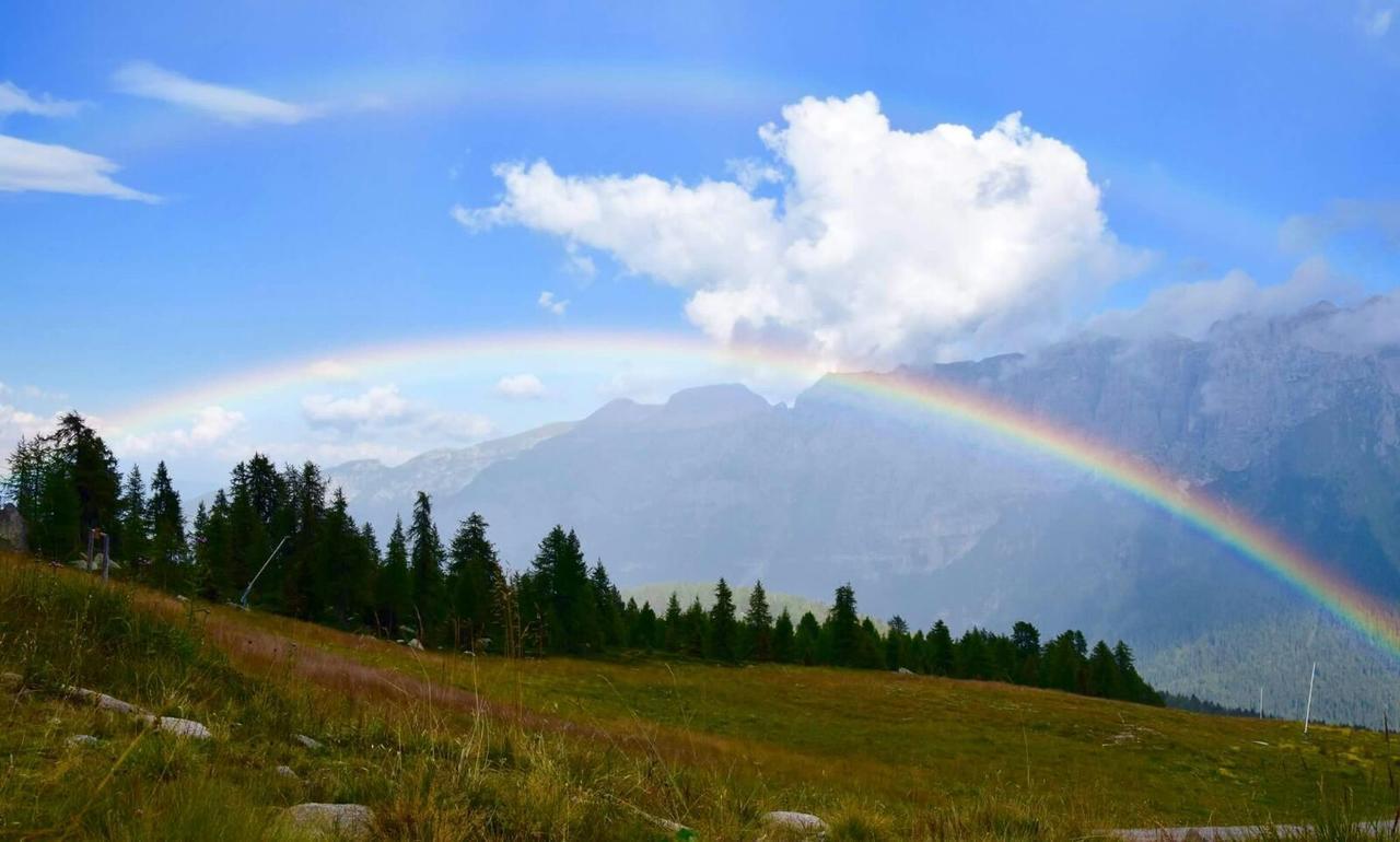 Rifugio Viviani Pradalago Madonna Exteriér fotografie